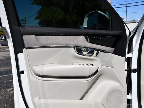 New 2026 Volvo XC90 B6 Ultra image 10
