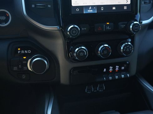 New 2026 RAM 1500 Express AWD/4WD image 21