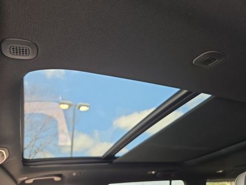 New 2026 Jeep Grand Wagoneer 2WD w/ Premium Group I image 8