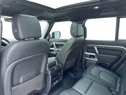 Used 2024 Land Rover Defender 110 X-Dynamic SE image 44