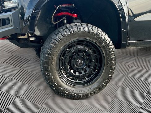 Used 2021 Chevrolet Silverado 1500 LT Trail Boss w/ Convenience Package II image 30