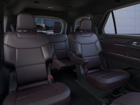New 2026 Ford Explorer Platinum image 11
