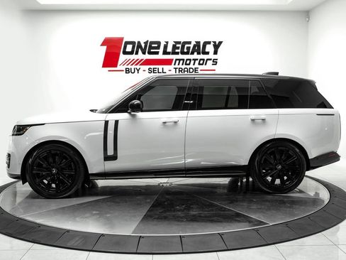 Used 2023 Land Rover Range Rover Long Wheelbase Autobiography AWD/4WD image 13