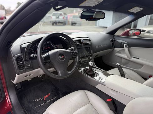 Used 2007 Chevrolet Corvette Coupe w/ Preferred Equipment Group image 9