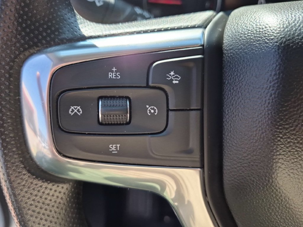 Used 2025 Chevrolet Blazer LT FWD image 20