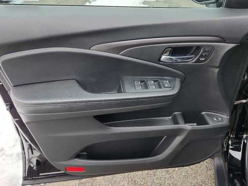 Certified 2022 Honda Pilot Special Edition image 12