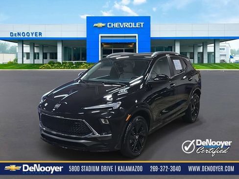 Used 2024 Buick Encore GX Sport Touring image 1