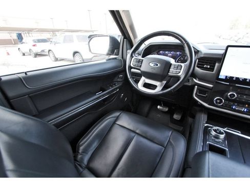 Used 2023 Ford Expedition Max XLT RWD image 12