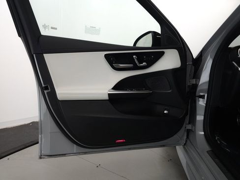 Certified 2026 Mercedes-Benz C 300 4MATIC Sedan image 5