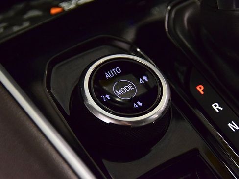 Used 2024 Chevrolet Colorado ZR2 w/ ZR2 Convenience Package III image 28