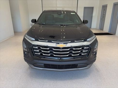New 2026 Chevrolet Equinox LT image 2