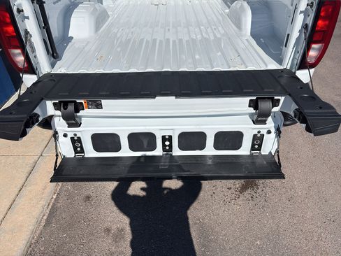 Used 2023 GMC Sierra 3500 SLE w/ SLE Convenience Package image 32