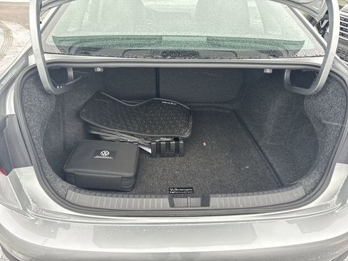 Used 2022 Volkswagen Jetta SE w/ Panoramic Sunroof Package image 27