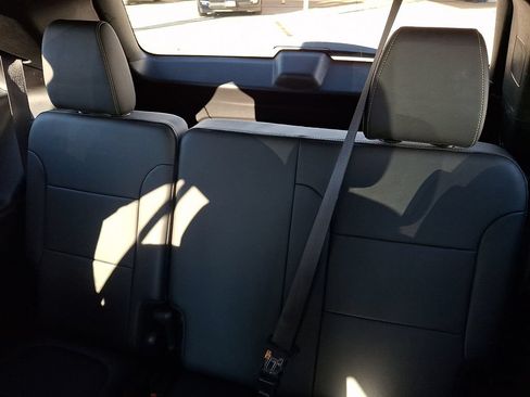 Used 2023 Chevrolet Traverse LT AWD/4WD image 11