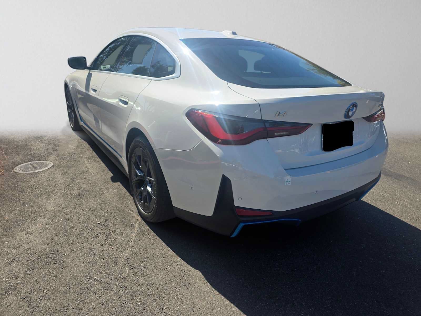 Used 2023 BMW i4 eDrive40 w/ Premium Package RWD image 5