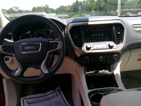 Used 2020 GMC Acadia Denali image 39