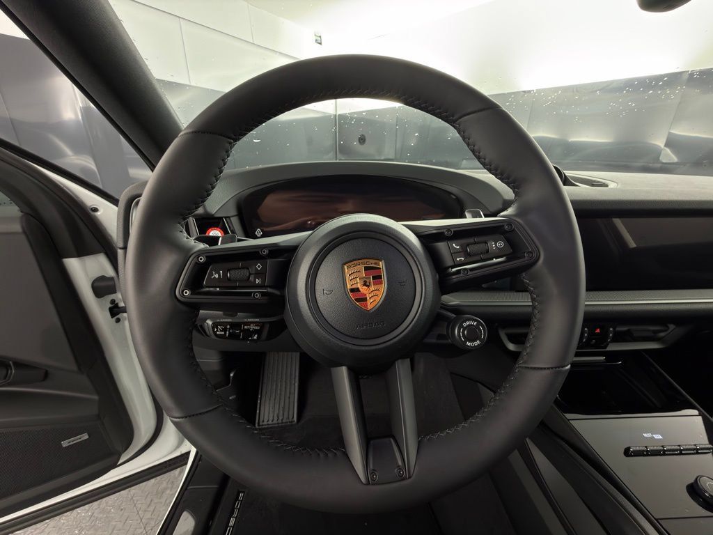 Certified 2026 Porsche Cayenne Coupe AWD/4WD image 20