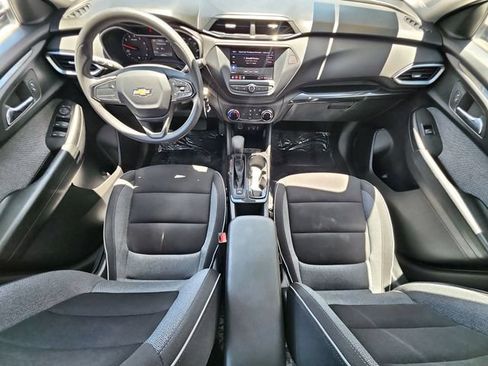 Used 2023 Chevrolet TrailBlazer LS FWD image 18