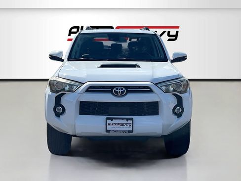 Used 2024 Toyota 4Runner SR5 Premium w/ Moonroof Package AWD/4WD image 2