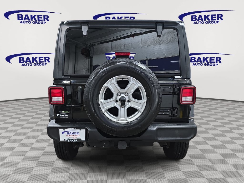 Used 2023 Jeep Wrangler Unlimited Sport AWD/4WD image 6