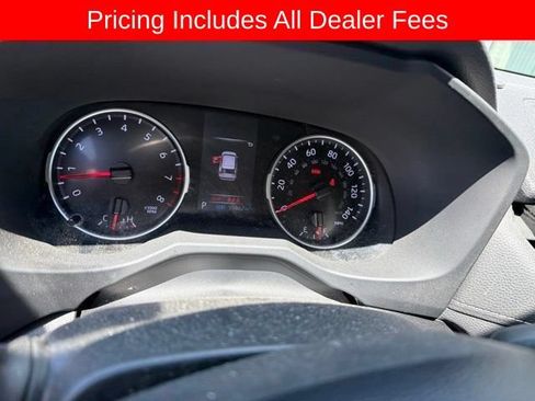 Used 2021 Toyota RAV4 LE AWD/4WD image 6