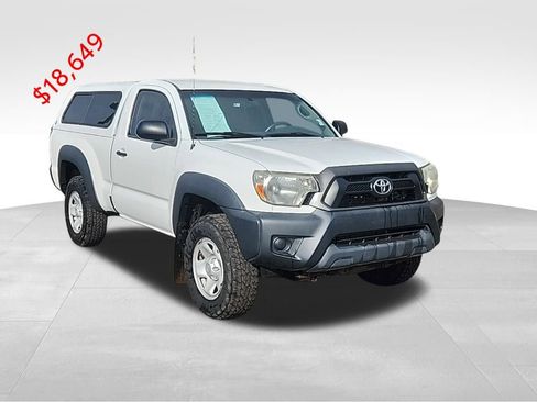 Used 2014 Toyota Tacoma Base image 2
