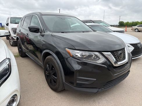 Used 2020 Nissan Rogue S image 5