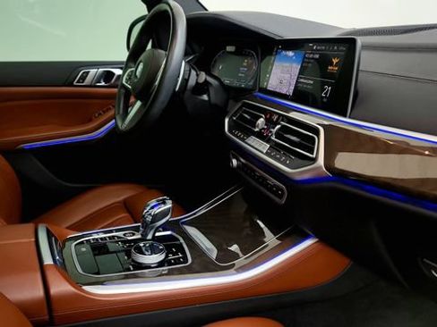 Used 2022 BMW X5 sDrive40i w/ M Sport Package RWD image 35