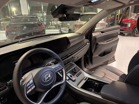 Used 2023 Hyundai Palisade SEL w/ Cargo Package image 20