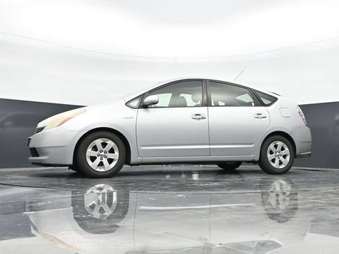 Used 2007 Toyota Prius FWD image 38