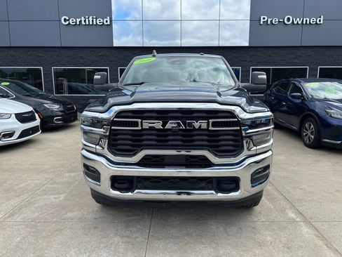 Used 2026 RAM 2500 Big Horn AWD/4WD image 2