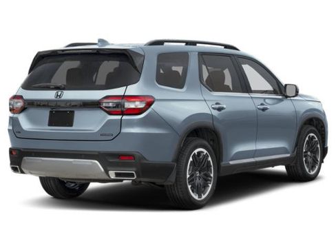 New 2026 Honda Pilot image 2