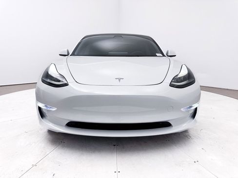 Used 2023 Tesla Model 3 Performance image 12