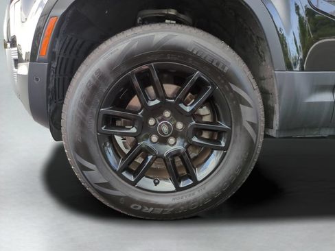 Used 2025 Land Rover Defender 110 S AWD/4WD image 26