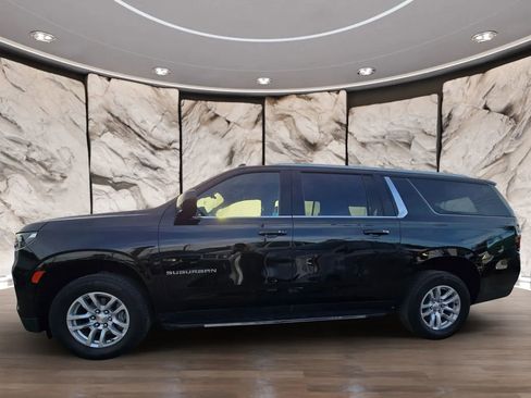 Used 2024 Chevrolet Suburban LT image 5