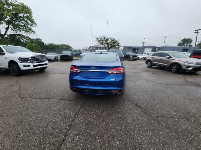 Used 2017 Ford Fusion SE w/ Fusion SE Technology Package AWD/4WD image 16