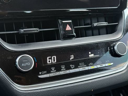 Used 2023 Toyota Corolla LE FWD image 18