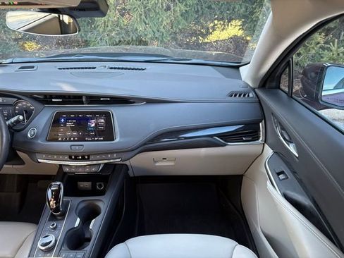 Certified 2023 Cadillac XT4 Premium Luxury w/ Cold Weather Package image 33