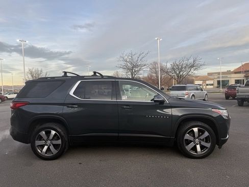 Used 2019 Chevrolet Traverse LT w/ LT Premium Package image 5