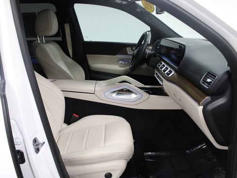 Used 2025 Mercedes-Benz GLS 450 GLS 450 image 25