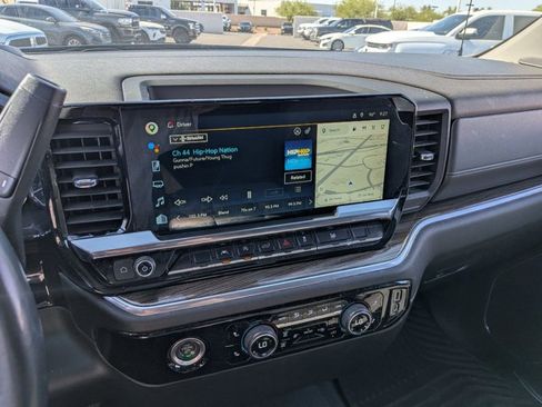 Used 2022 Chevrolet Silverado 1500 RST image 11