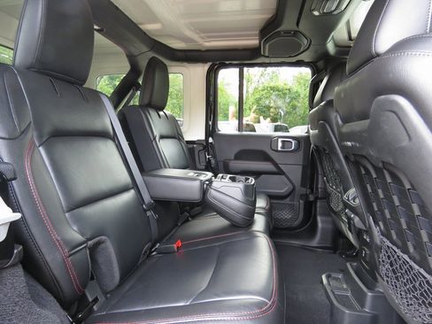 Used 2021 Jeep Wrangler Unlimited Rubicon w/ LED Lighting Group image 17