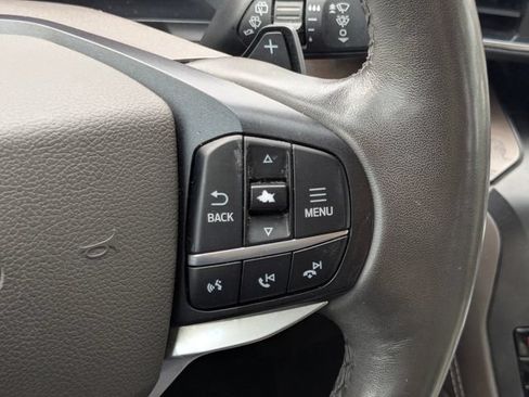 Used 2020 Ford Explorer Platinum w/ Premium Technology Package AWD/4WD image 34