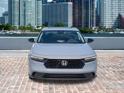 Certified 2025 Honda Accord SE image 2