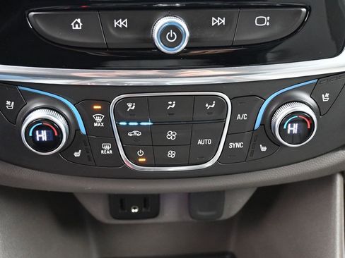 Used 2018 Chevrolet Traverse Premier image 26