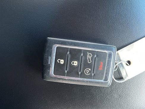 Used 2023 Jeep Grand Cherokee Limited RWD image 18