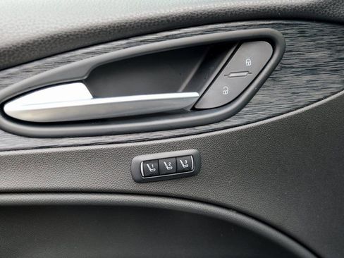 Used 2021 Alfa Romeo Stelvio Sprint w/ Sun & Sound Package image 17