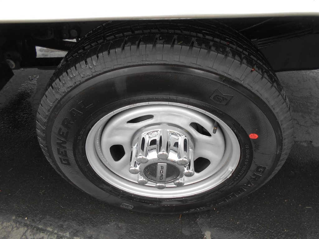 New 2026 Ford F350 XL w/ XL Chrome Package RWD image 12