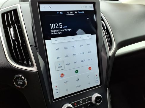 Certified 2022 Ford Edge SE w/ Black Appearance Package image 26