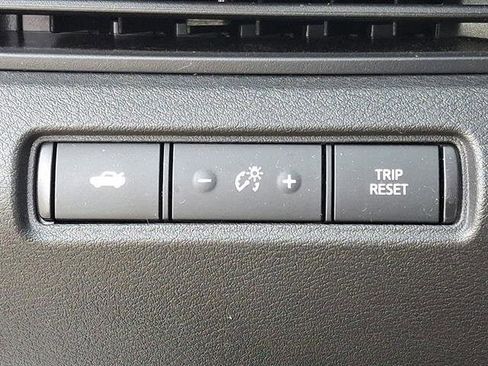 Certified 2024 Nissan Altima 2.5 SV FWD image 25